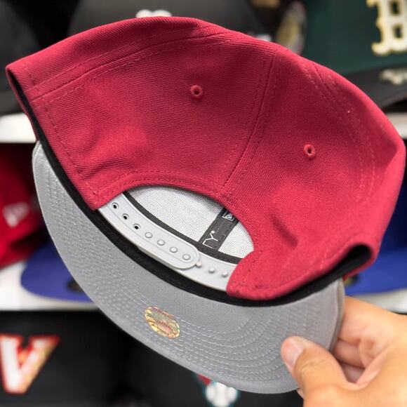 New Era Oakland Athletics Maroon/Silver 9FIFTY Snapback - Picture 4 of 4